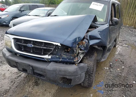 2000 Ford Explorer Xlt из США, поврежденный, VIN 1FMDU83P9YZC19622